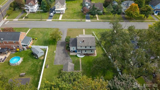 325 Dorn Avenue, Middlesex, NJ 08846