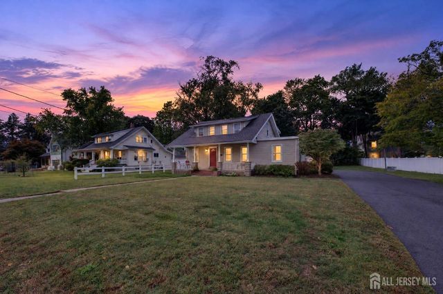 325 Dorn Avenue, Middlesex, NJ 08846