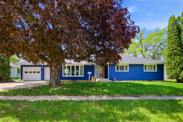 105 21st Street NW, Austin, MN 55912