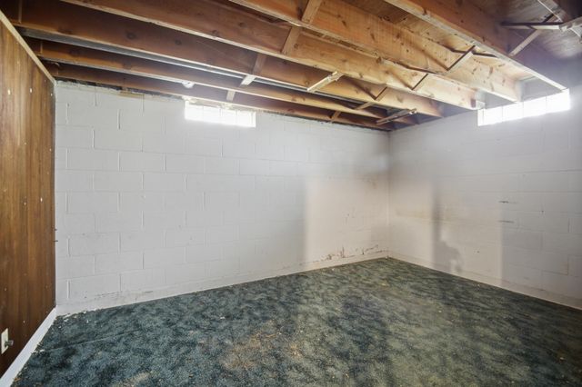 105 21st Street NW, Austin, MN 55912