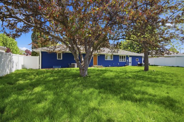105 21st Street NW, Austin, MN 55912
