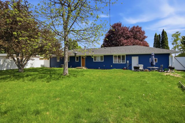 105 21st Street NW, Austin, MN 55912
