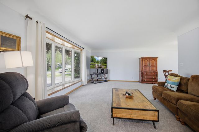 105 21st Street NW, Austin, MN 55912