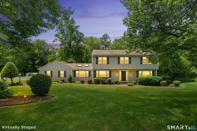 33 Shawnee Lane, Monroe, CT 06468