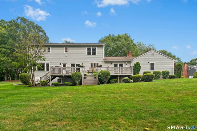33 Shawnee Lane, Monroe, CT 06468