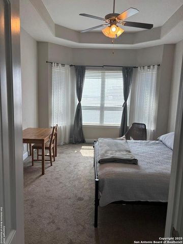 21943 Akin Byu, San Antonio, TX 78261