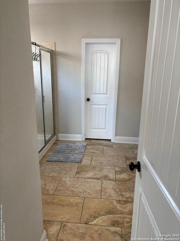 21943 Akin Byu, San Antonio, TX 78261