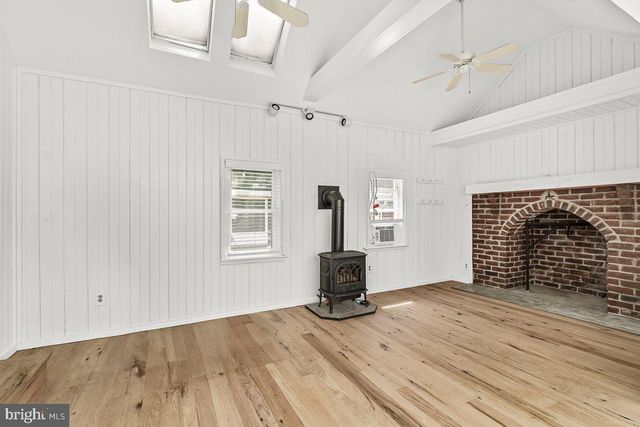 201 E MAIN ST, Fairfield, PA 17320