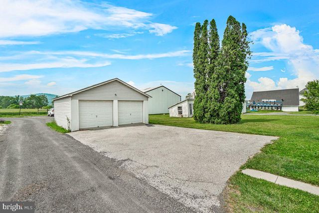 201 E MAIN ST, Fairfield, PA 17320