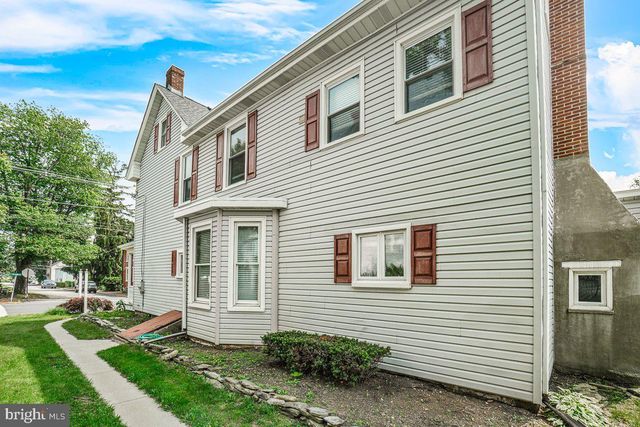 201 E MAIN ST, Fairfield, PA 17320