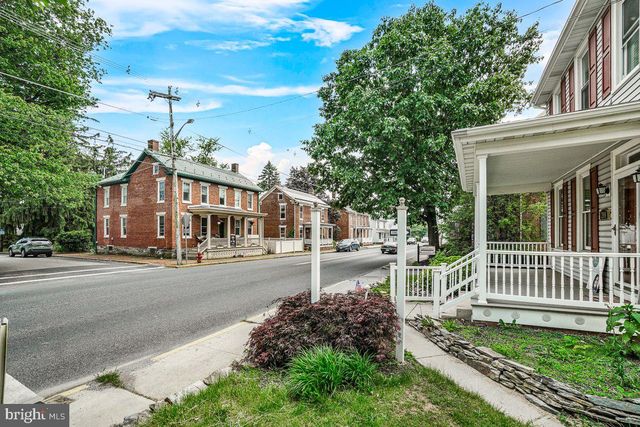 201 E MAIN ST, Fairfield, PA 17320