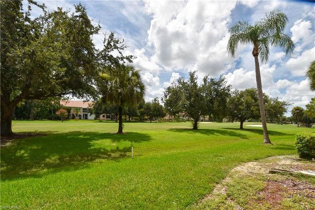 200 Turtle Lake CT 108, Naples, FL 34105