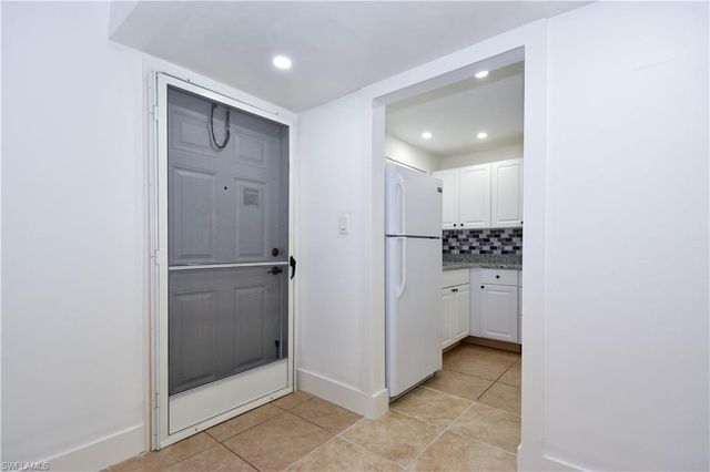 200 Turtle Lake CT 108, Naples, FL 34105