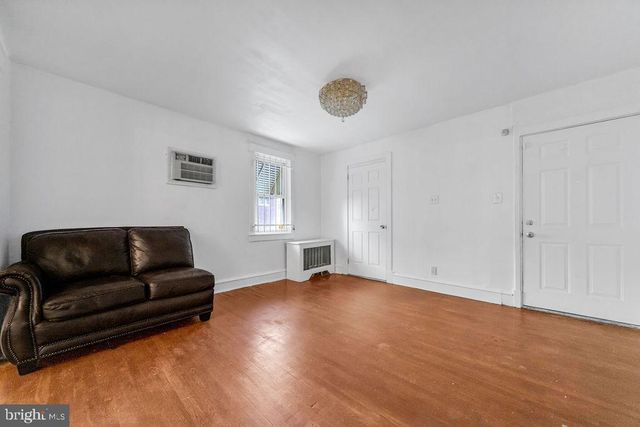 212 HEATHER RD, Upper Darby, PA 19082