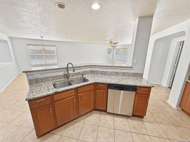 535 Gable Point, San Antonio, TX 78251