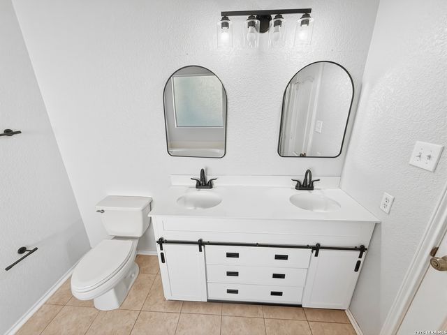535 Gable Point, San Antonio, TX 78251