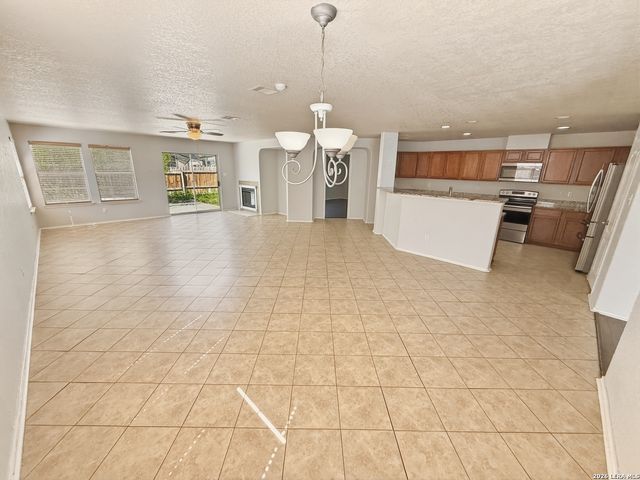 535 Gable Point, San Antonio, TX 78251
