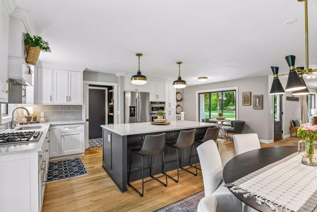 17950 3rd Avenue N, Plymouth, MN 55447