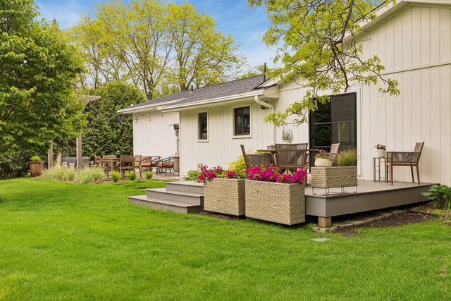 17950 3rd Avenue N, Plymouth, MN 55447