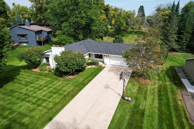 17950 3rd Avenue N, Plymouth, MN 55447