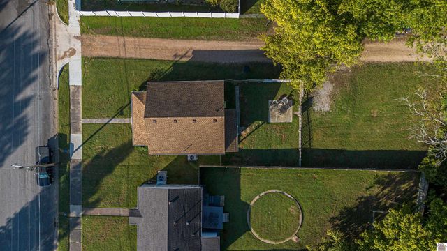 1629 Clark St, Paducah, KY 42001