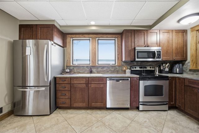 132 Church Street, Fairfax, IA 52228