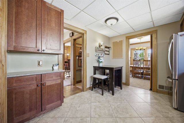 132 Church Street, Fairfax, IA 52228