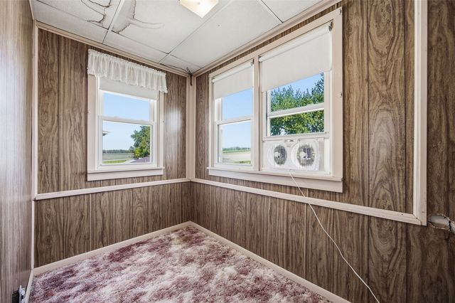 132 Church Street, Fairfax, IA 52228