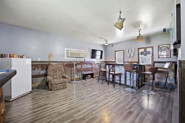 132 Church Street, Fairfax, IA 52228