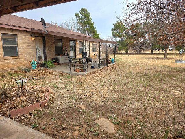 600 Avenue K SE, Childress, TX 79201