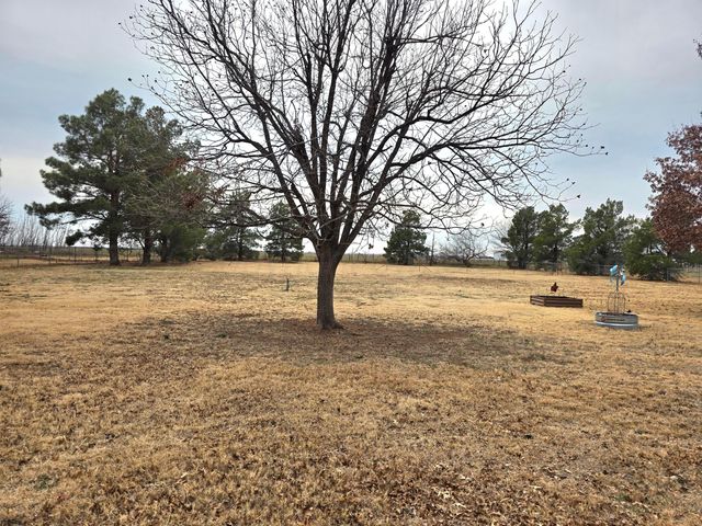 600 Avenue K SE, Childress, TX 79201