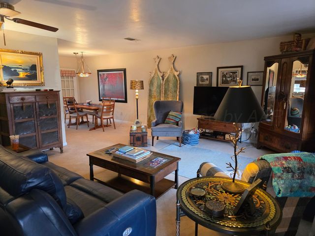 600 Avenue K SE, Childress, TX 79201