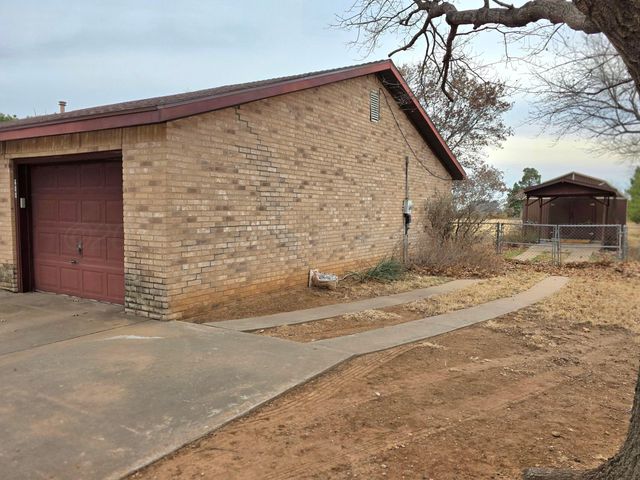 600 Avenue K SE, Childress, TX 79201
