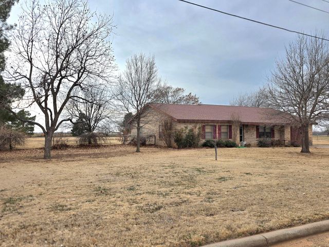 600 Avenue K SE, Childress, TX 79201