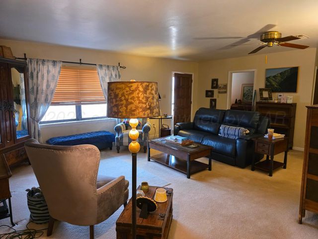 600 Avenue K SE, Childress, TX 79201