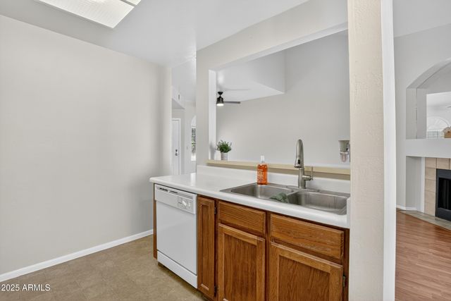 930 N MESA Drive 2014, Mesa, AZ 85201