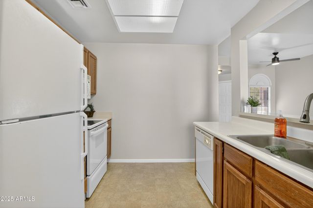 930 N MESA Drive 2014, Mesa, AZ 85201