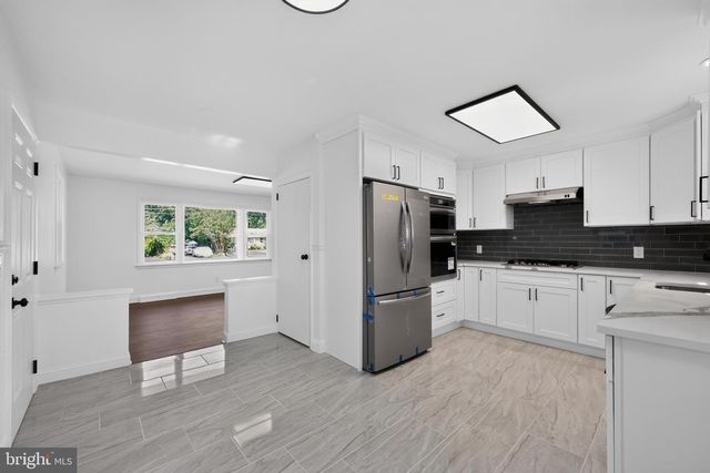 769 S VALLEY AVE, Vineland, NJ 08360