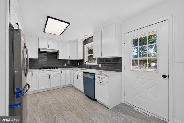 769 S VALLEY AVE, Vineland, NJ 08360