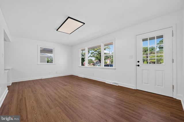 769 S VALLEY AVE, Vineland, NJ 08360