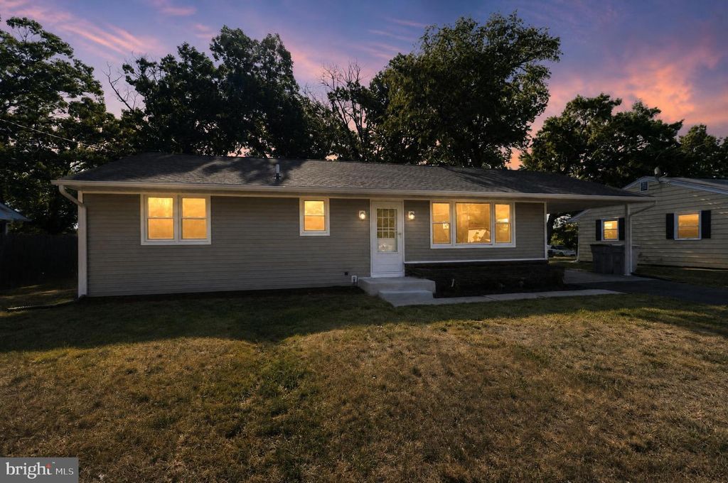 769 S VALLEY AVE, Vineland, NJ 08360