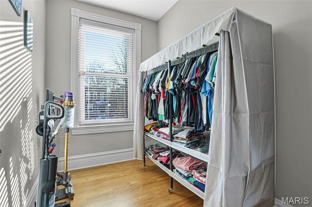 3865 McDonald Avenue, St Louis, MO 63116