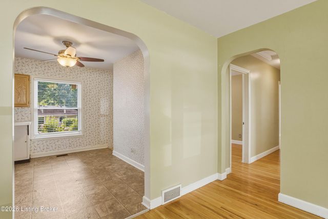 1614 Ehrler Dr, Louisville, KY 40213
