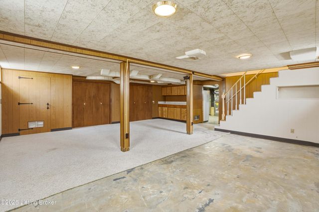 1614 Ehrler Dr, Louisville, KY 40213