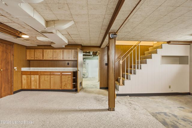1614 Ehrler Dr, Louisville, KY 40213