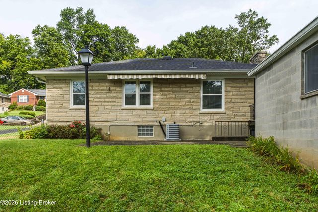 1614 Ehrler Dr, Louisville, KY 40213