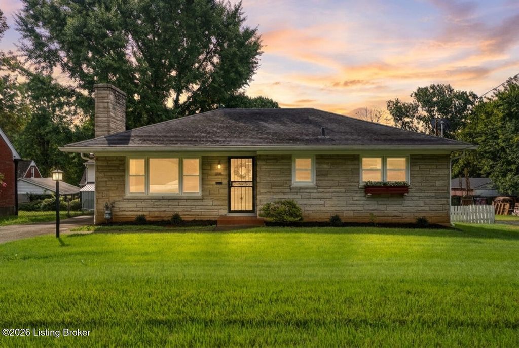 1614 Ehrler Dr, Louisville, KY 40213