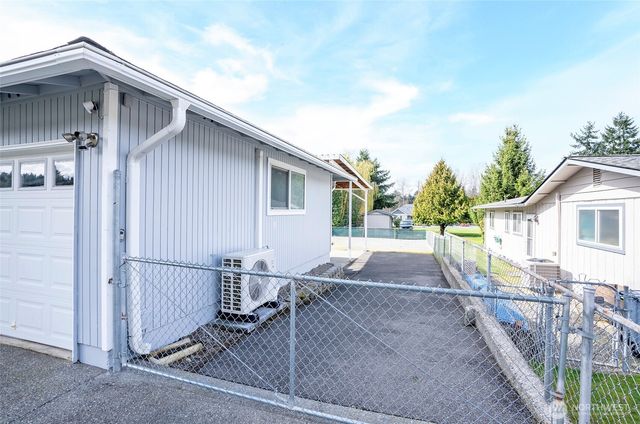 7614 47th Avenue E, Tacoma, WA 98443