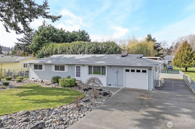 7614 47th Avenue E, Tacoma, WA 98443