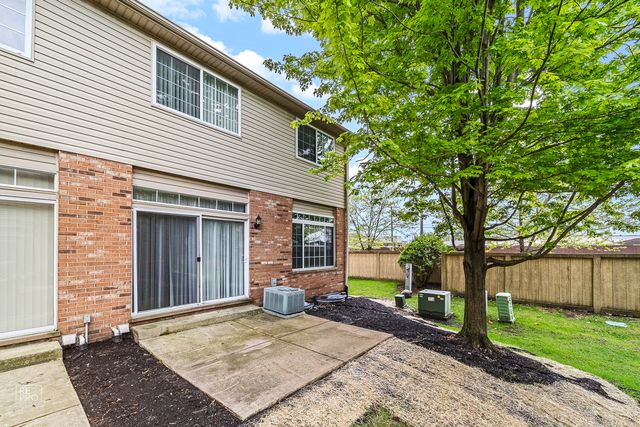 1738 WINDWARD Court, Naperville, IL 60563